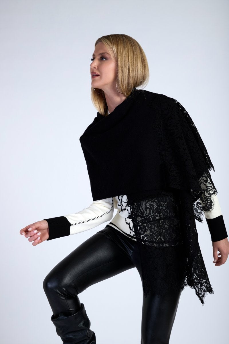 Stola in maglia con bordo in pizzo LAFTY LIE