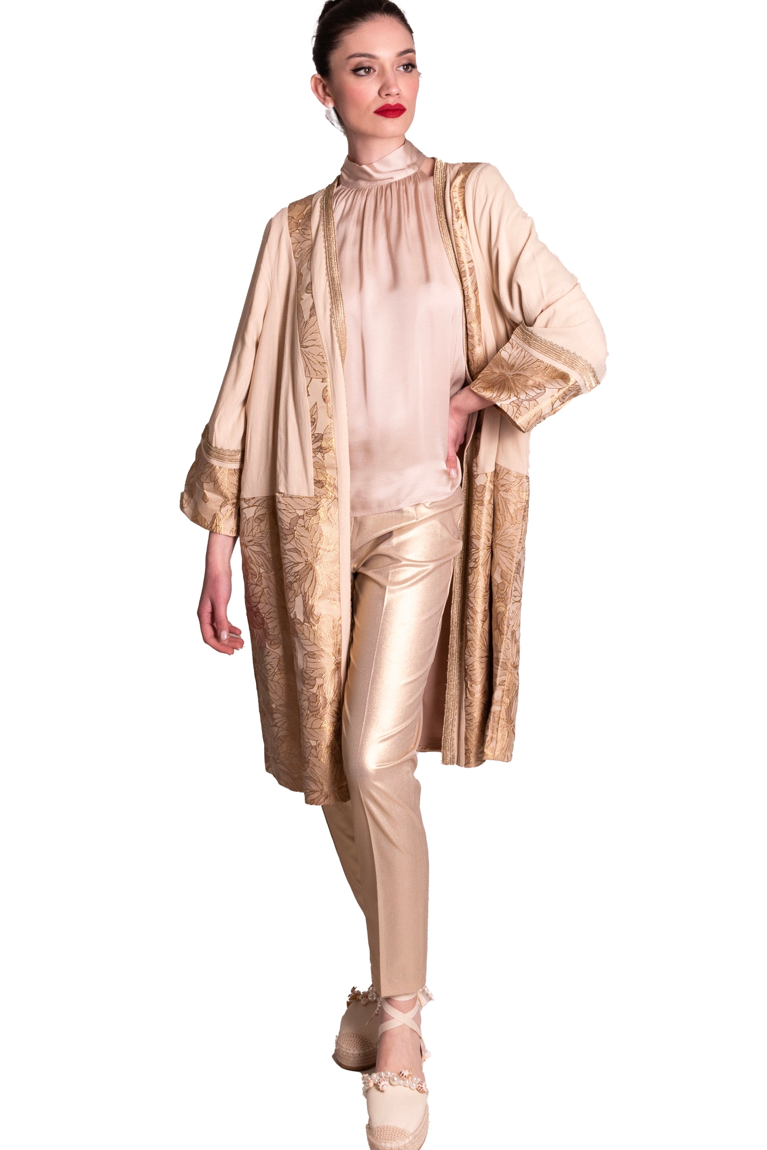 Pantaloni a sigaretta in tessuto spalmato oro LAFTY LIE