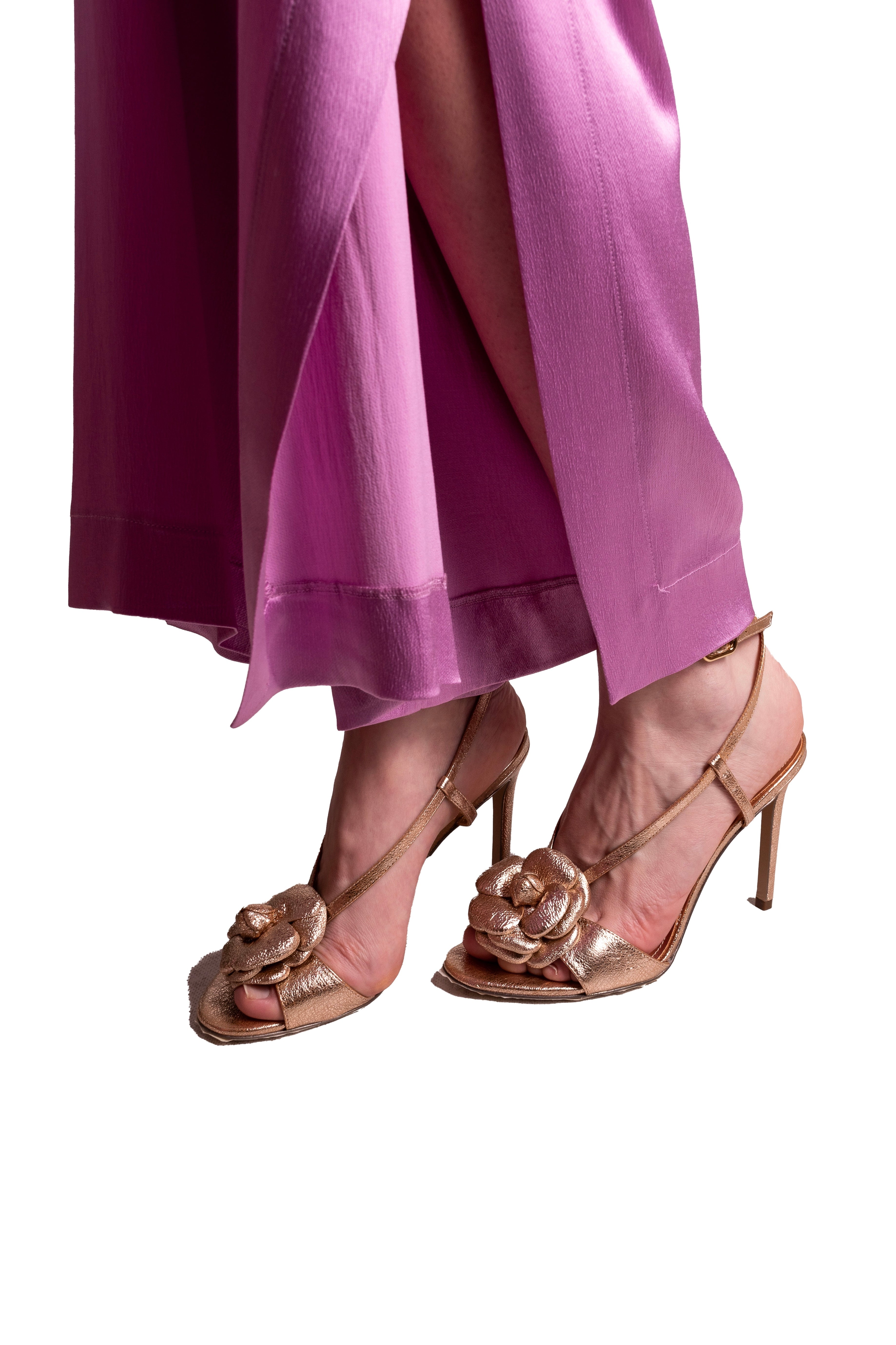 Sandali In pelle laminata dettaglio fiore 100mm GOLD&ROUGE