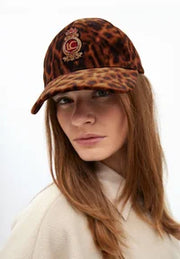 Nuova Collezione Cappellino in tessuto stampa leopard LOLA CASADEMUNT