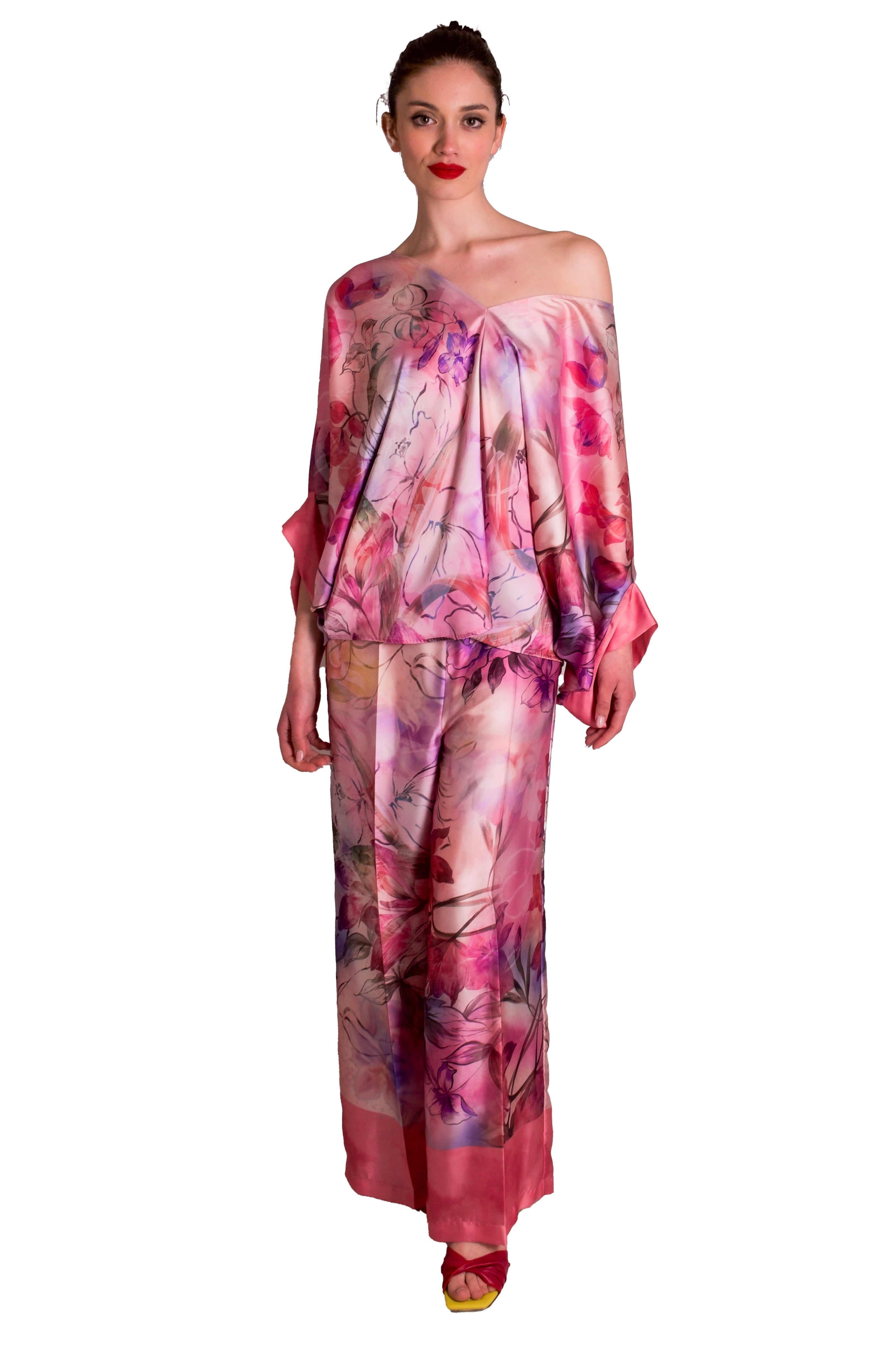 Blusa con maniche a kimono in raso floreale MADDALENA DI LORENZO