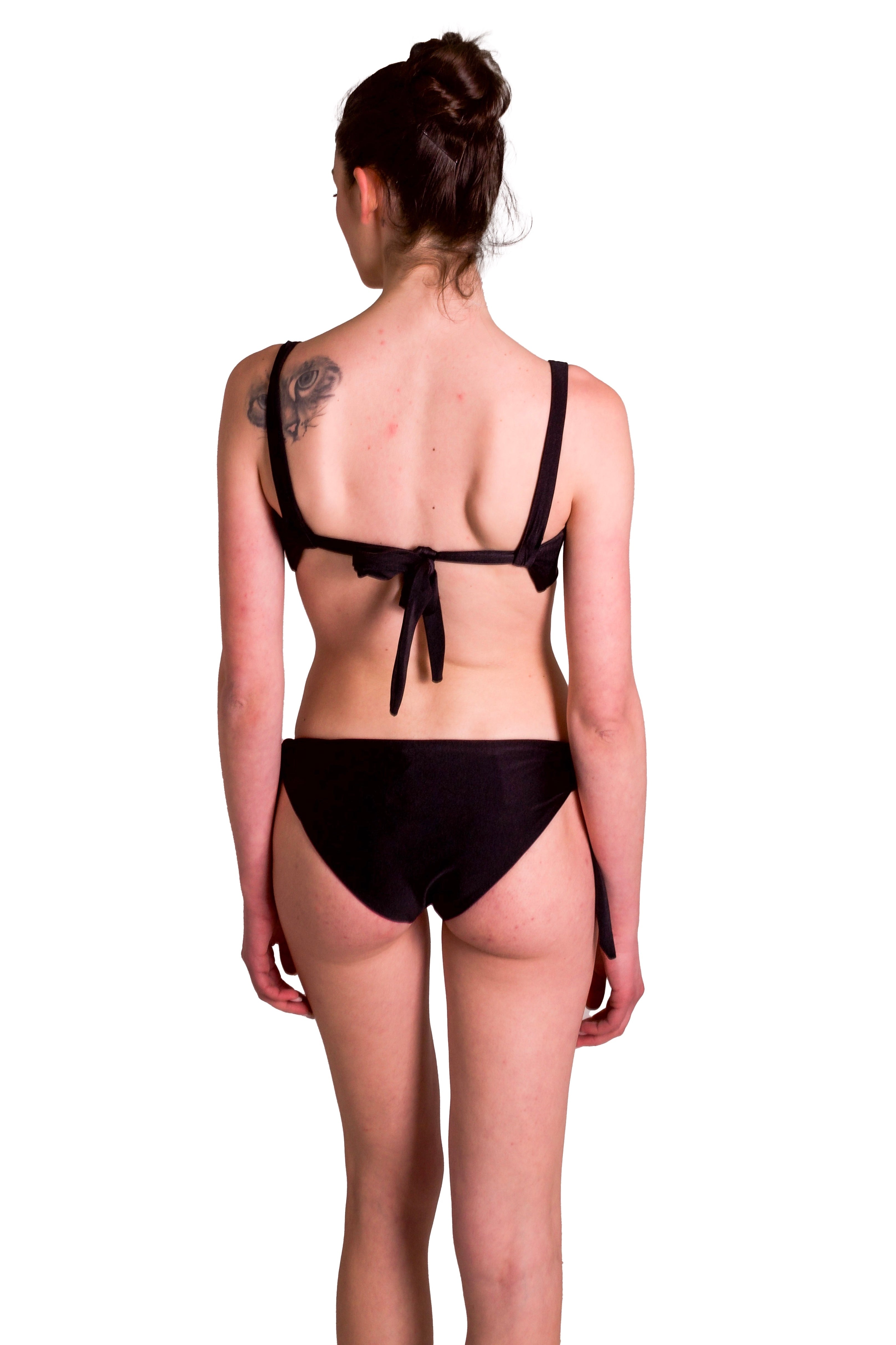 Costume bikini triangolo con coppe dettaglio cerchio ILARIA VITAGLIANO