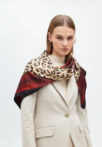 Foulard stampa leopard LOLA CASADEMUNT