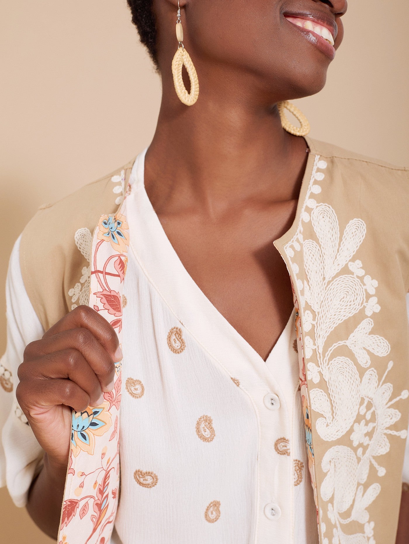 Gilet in tela di cotone con ricami a contrasto MEISIE