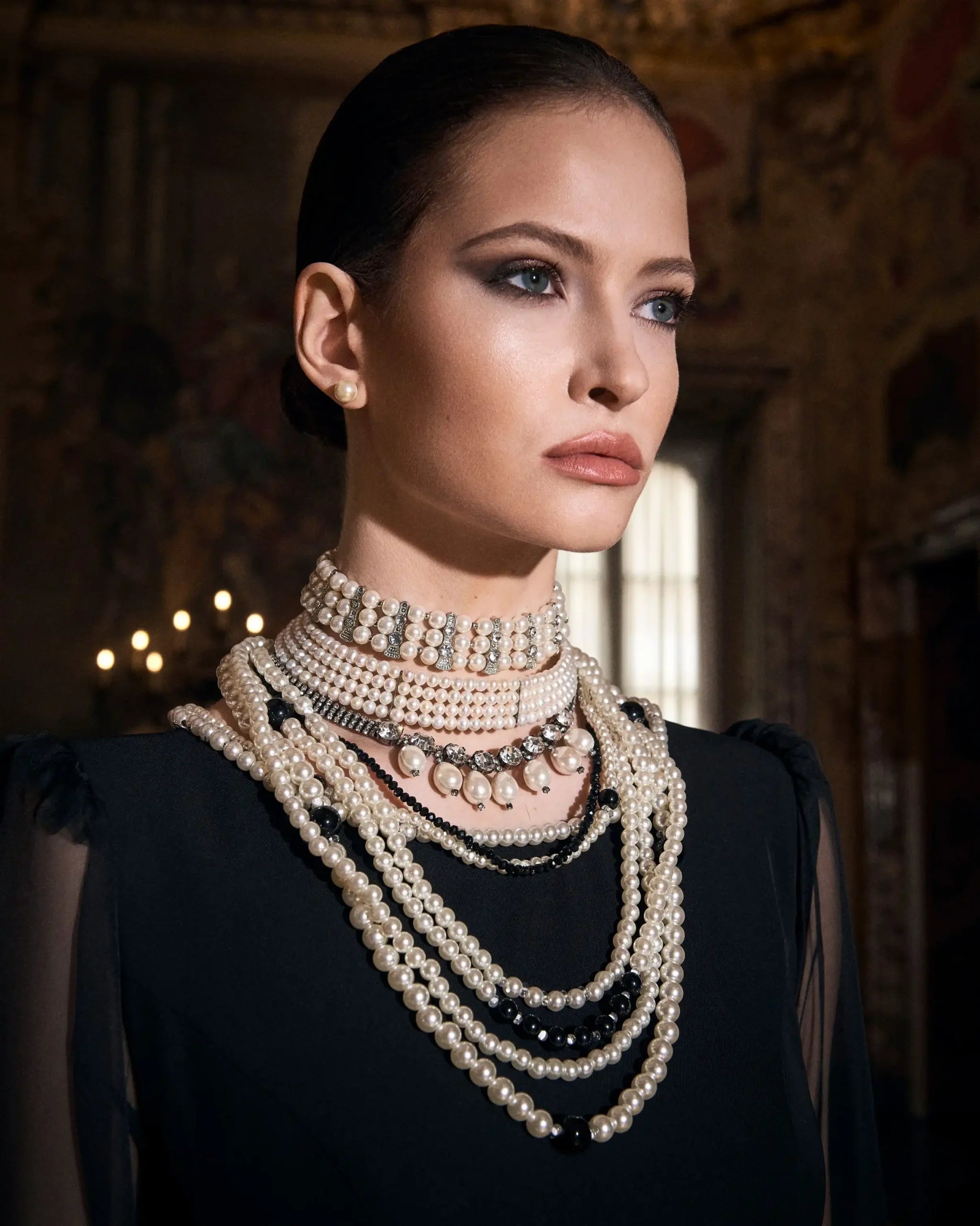 Nuova Collezione Abito lungo in cady con collana di perle GIANNI MOLARO