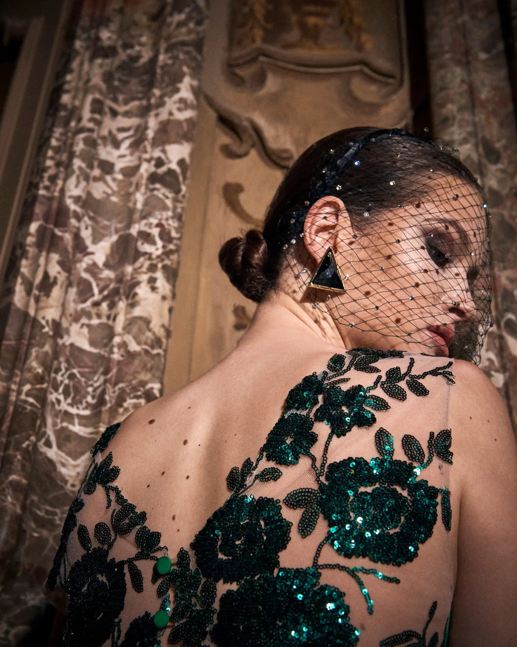 Abito di raso con inserti di tulle e ricami GIANNI MOLARO