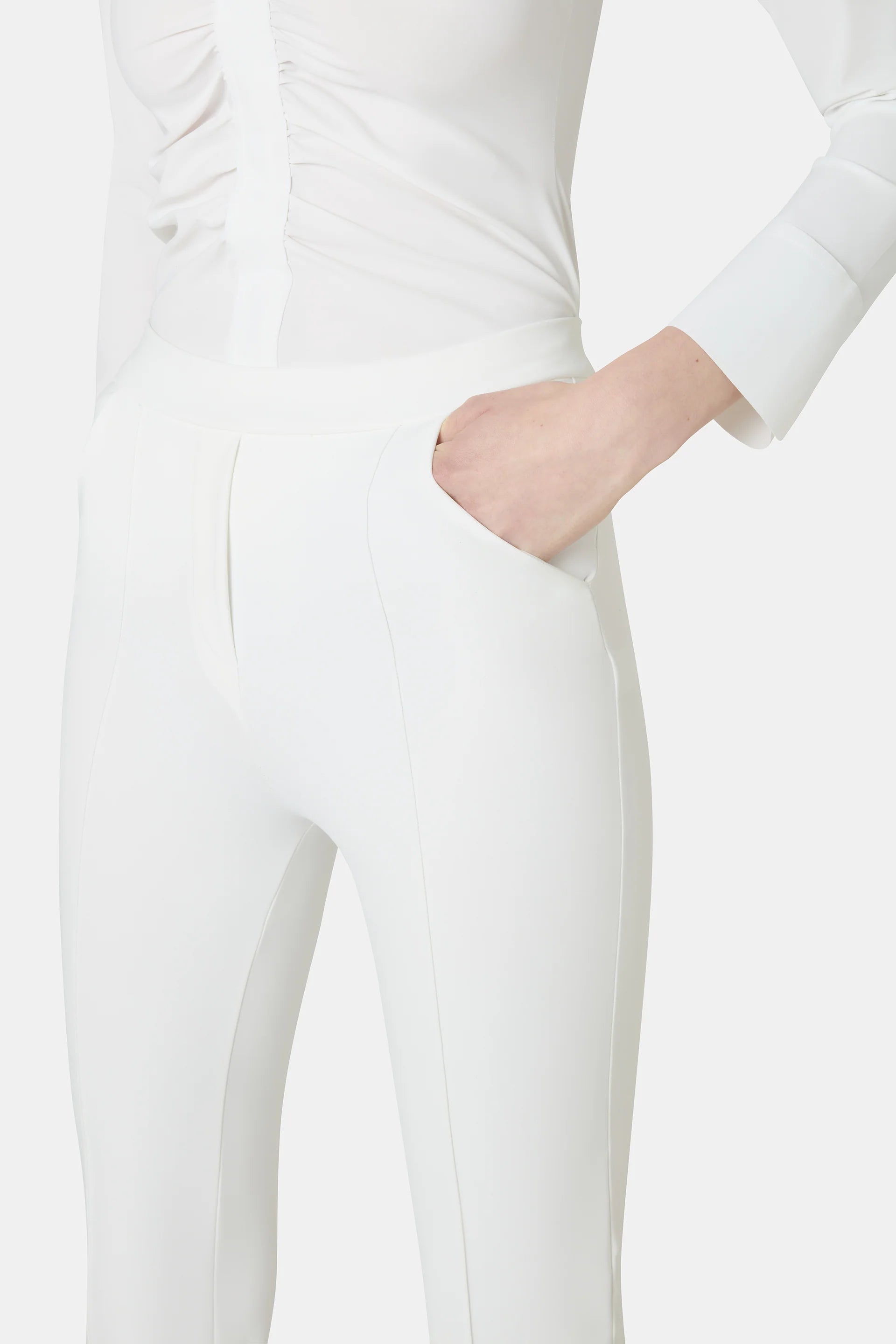 Pantalone Nuccia a trombetta in tessuto tecnico CHIARA BONI