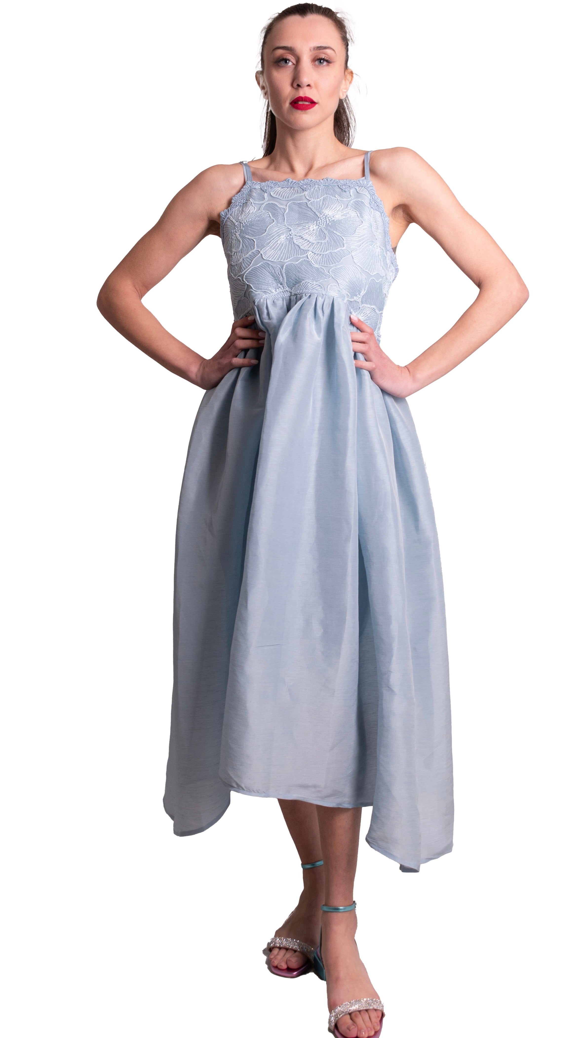 Abito Lungo Svasato Con pettorina In Pizzo MAURIZIO