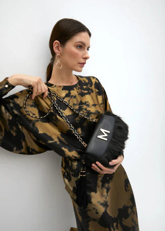 Borsa in Pelliccia Sintetica con Patta in ecopelle LOLA CASADEMUNT