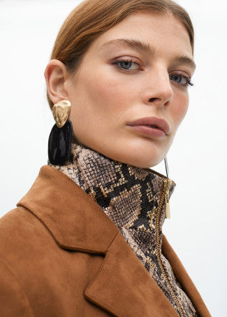 Nuova Collezione Blazer in finta pelle scamosciata con gilet effetto serpente LOLA CASADEMUNT