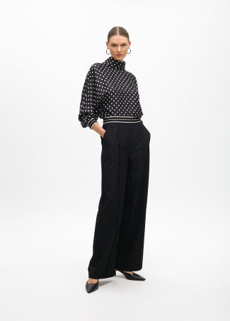 Nuova Collezione Blusa collo alto a pois LOLA CASADEMUNT