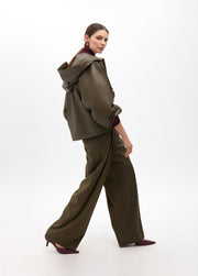 Bomber Effetto Pelle con Maniche Pipistrello e Cappuccio LOLA CASADEMUNT