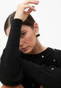 Maglia con occhielli con manica cadente LOLA CASADEMUNT