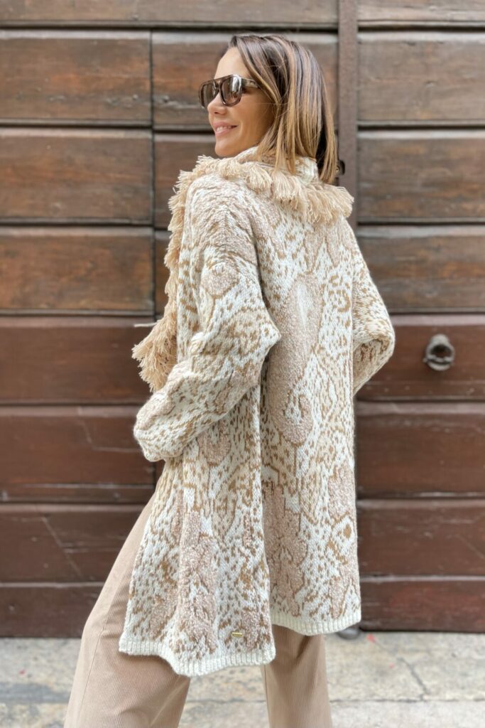 Cardigan lungo in maglia jacquard PHO