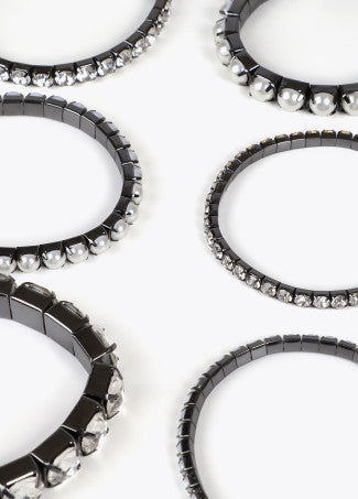 Set di braccialetti elastici effetto gioiello e perla LOLA CASADEMUNT