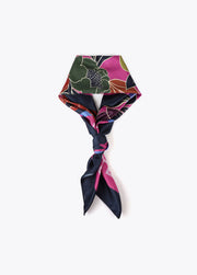Nuova Collezione Foulard con stampa floreale LOLA CASADEMUNT