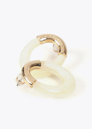 Orecchini ovali che combinano metallo e acrilico LOLA CASADEMUNT